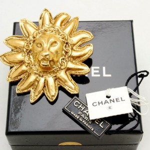 Chanel Brooch Lion Motif 1