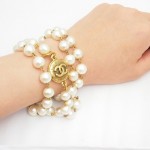 Vintage Chanel pearl necklace 4